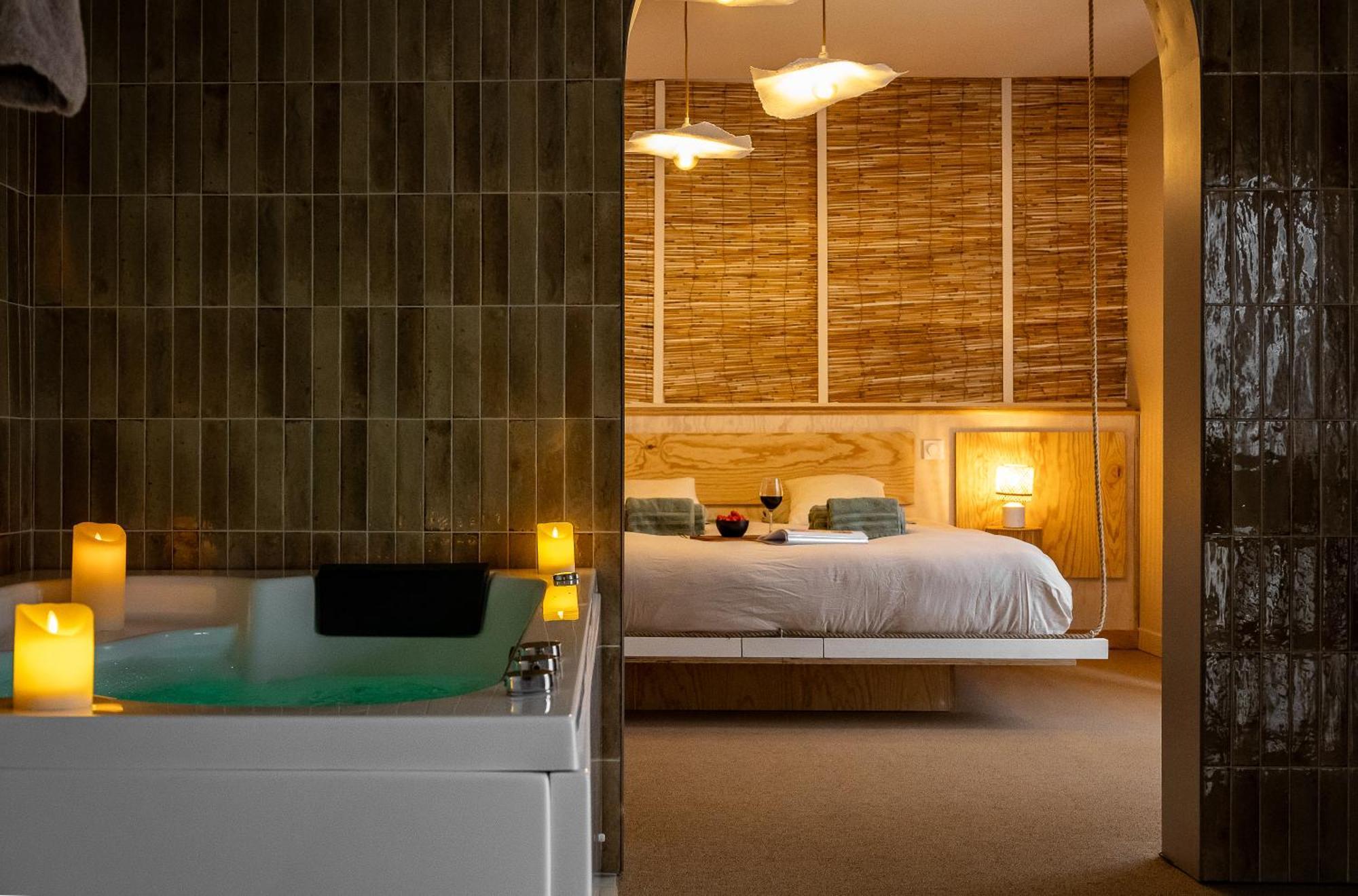 Love Room Suite Bali - Auray En Bretagne Brech Екстер'єр фото
