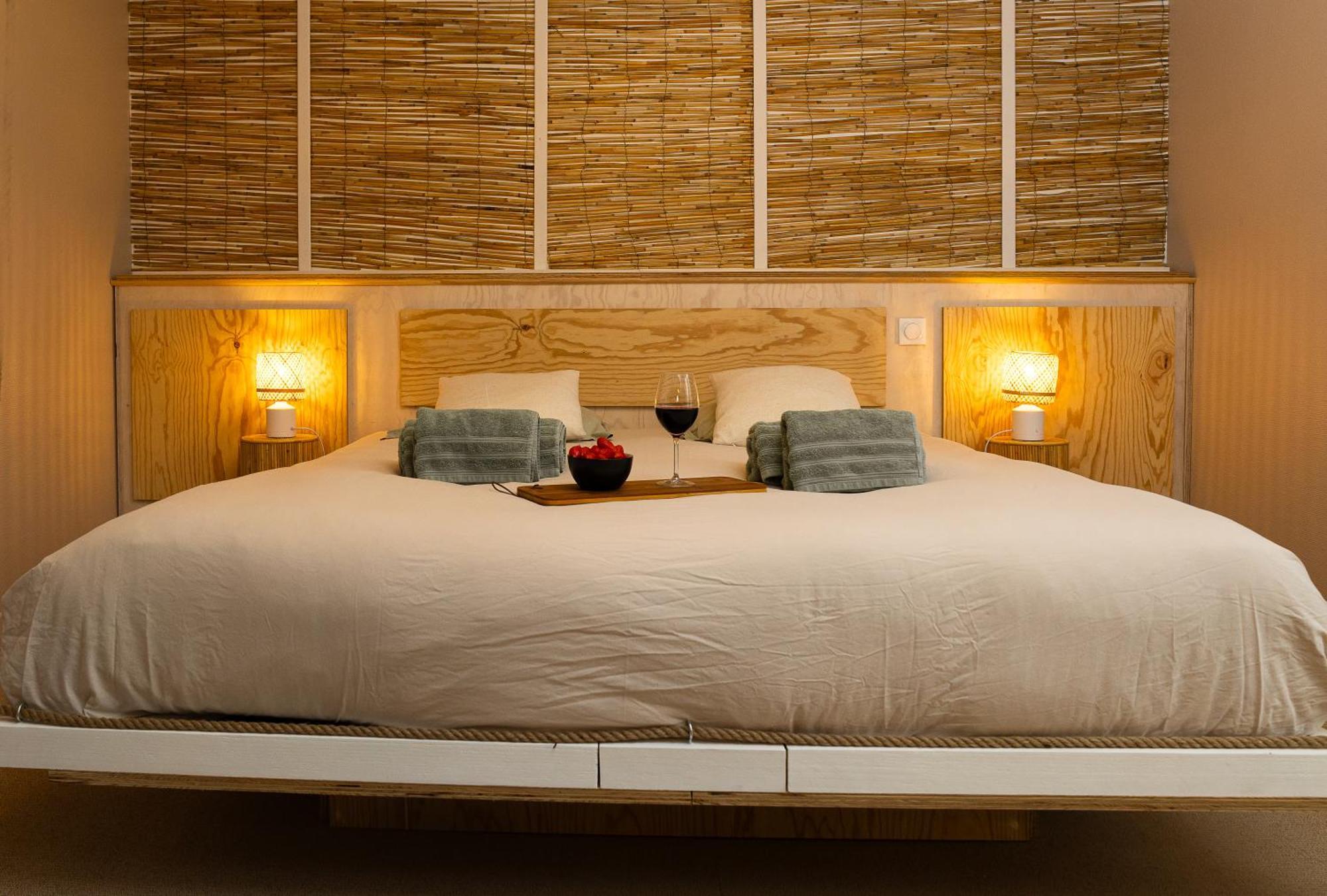 Love Room Suite Bali - Auray En Bretagne Brech Екстер'єр фото